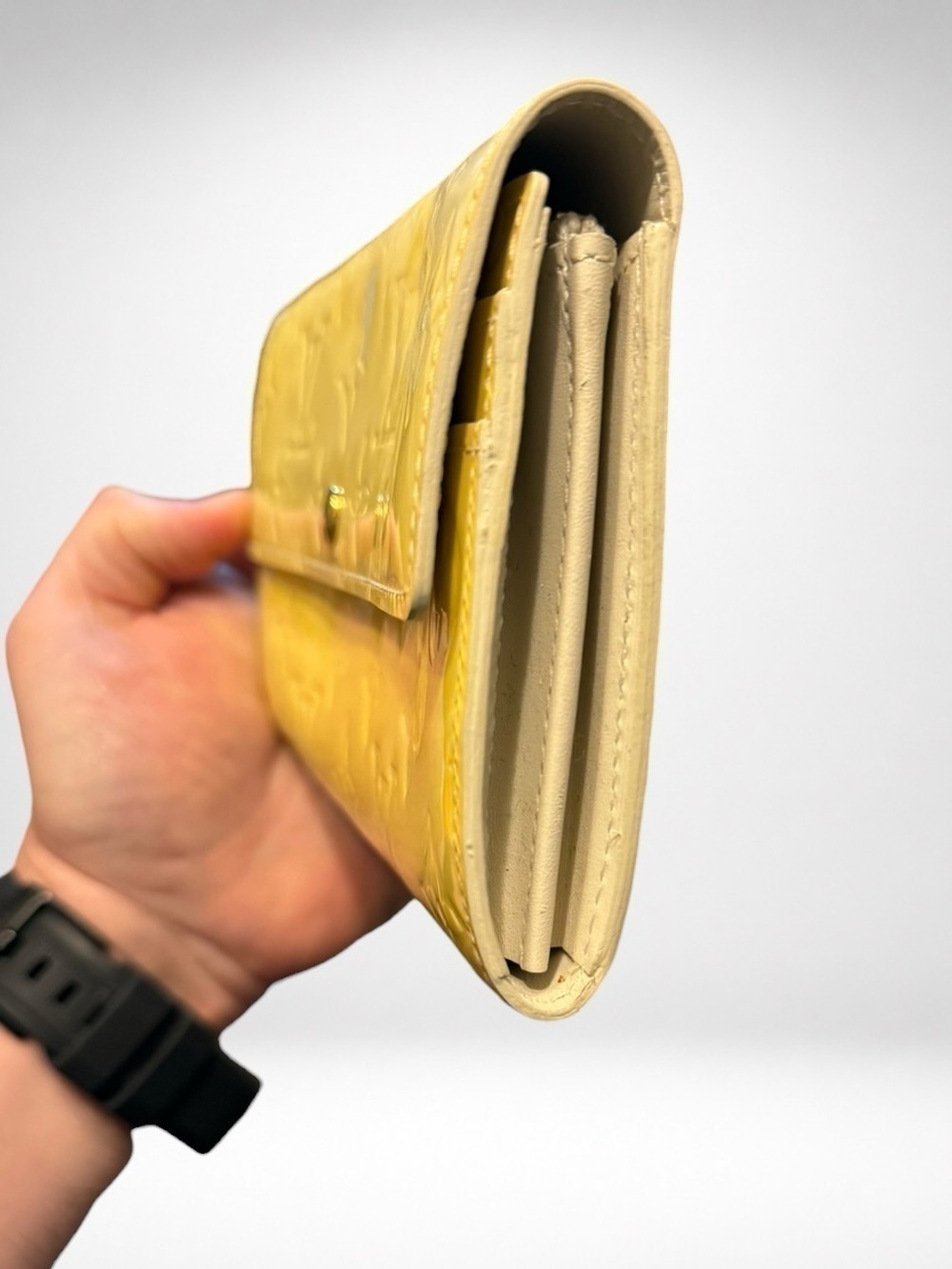 Louis Vuitton Authentic LV Monogram Vernis Sarah Wallet Yellow Crossbody Bag - Picture 10 of 16